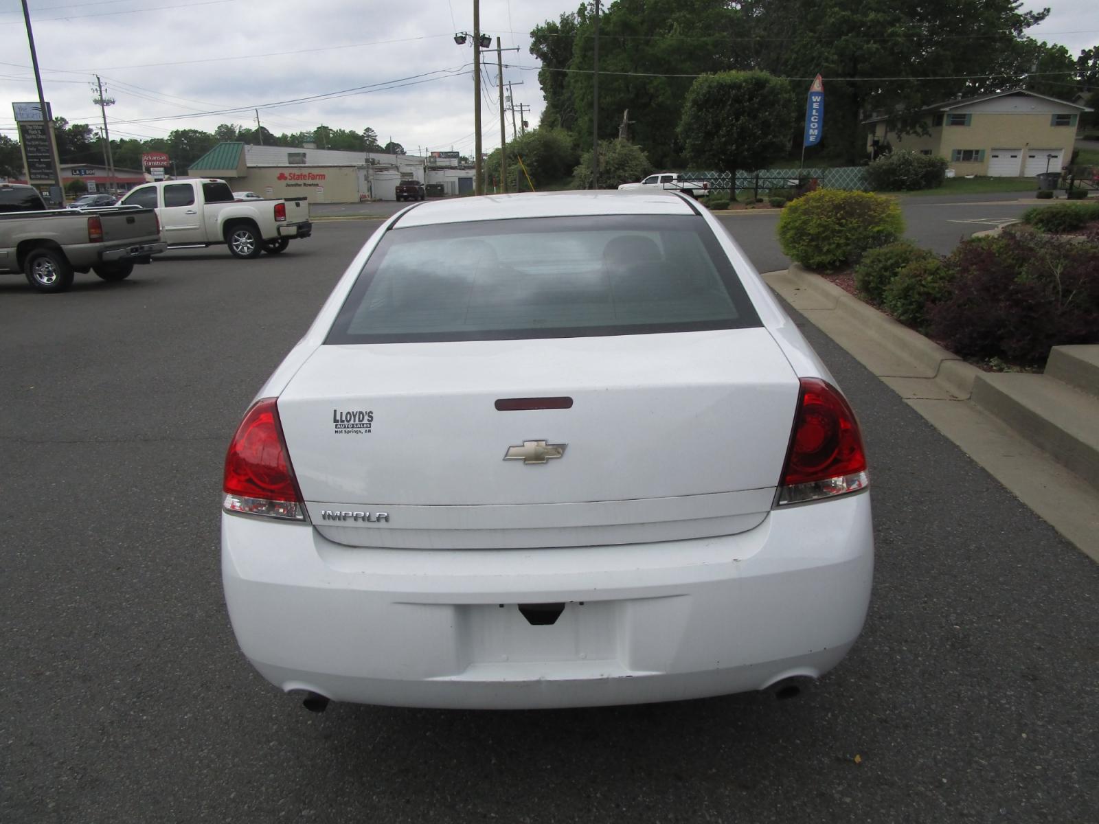 2013 WHITE Chevrolet Impala (2G1WF5E39D1) , located at 1814 Albert Pike Road, Hot Springs, AR, 71913, (501) 623-1717, 34.494228, -93.094070 - Photo #3